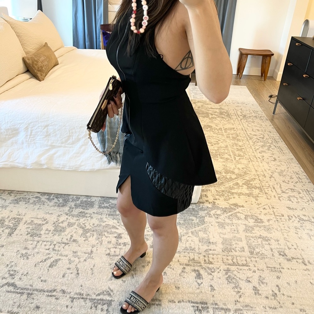 CAMEO Dress - Picture 6 of 11